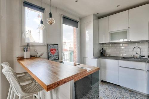 Apartment Spacieux Avec Balcon / Batignolles